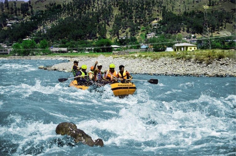 rafting in pakistan