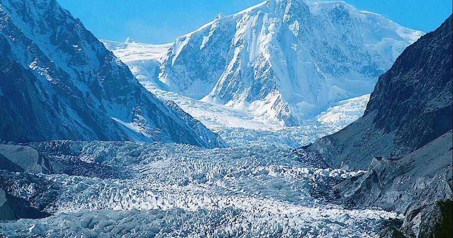 Passu glacier Peak