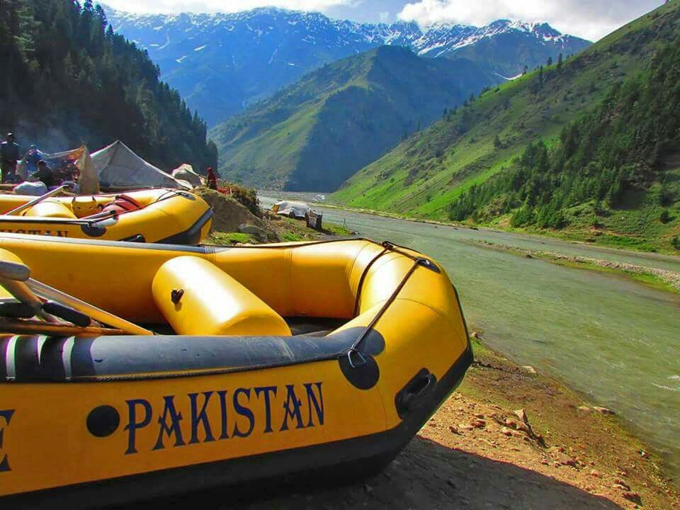 rafting in pakistan